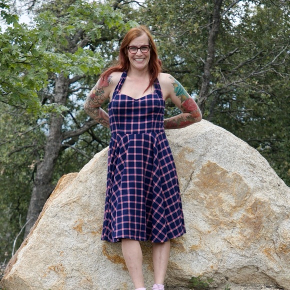 Meet your Posher, Christine - Picture 2 of 3